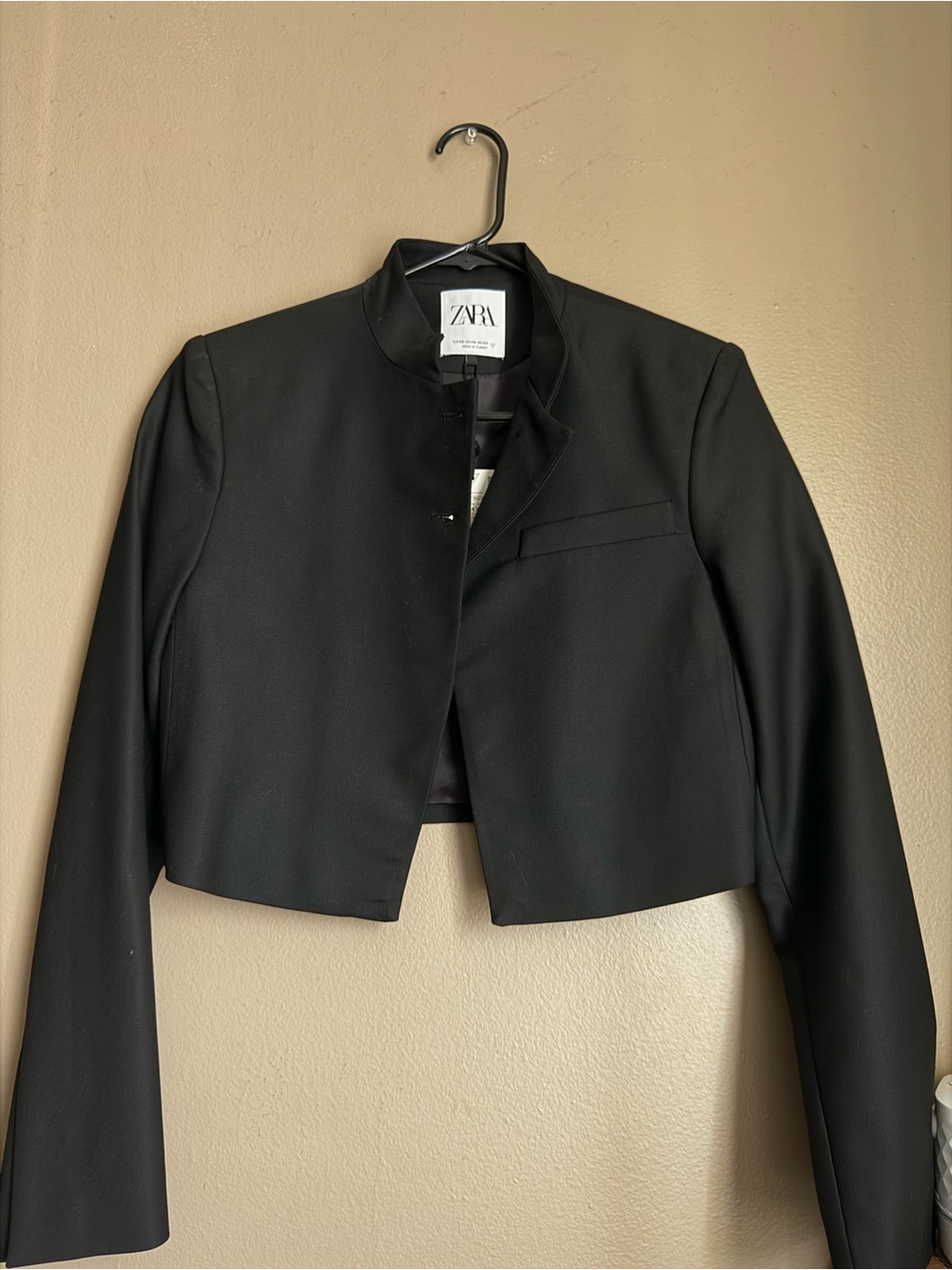 ZARA Women's Black Cropped Blazer